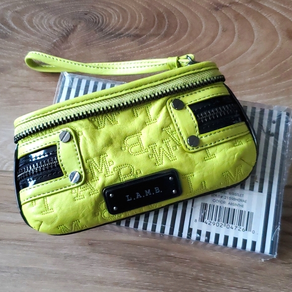 *Rare* Y2K NWT L.A.M.B. Leather Wristlet in Absinthe